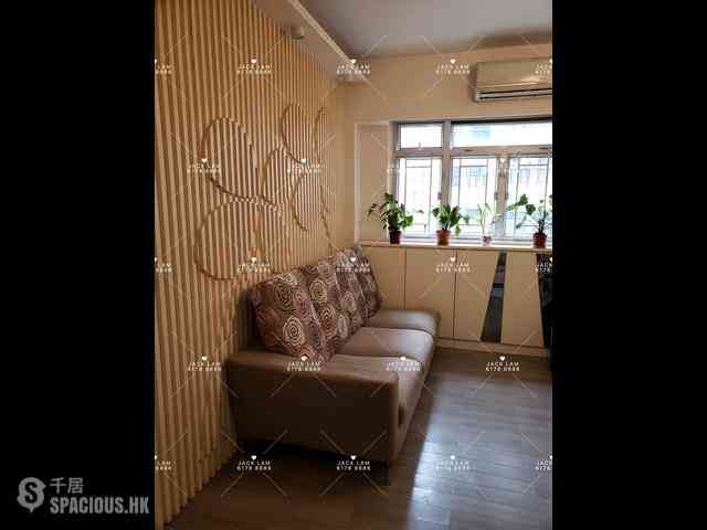 Tsim Sha Tsui - Pine Tree Building 01