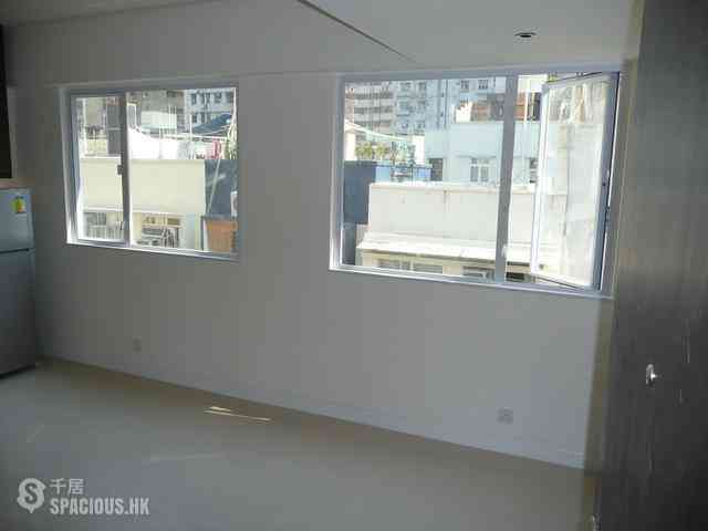 Poho - 45-47, Sai Street 02