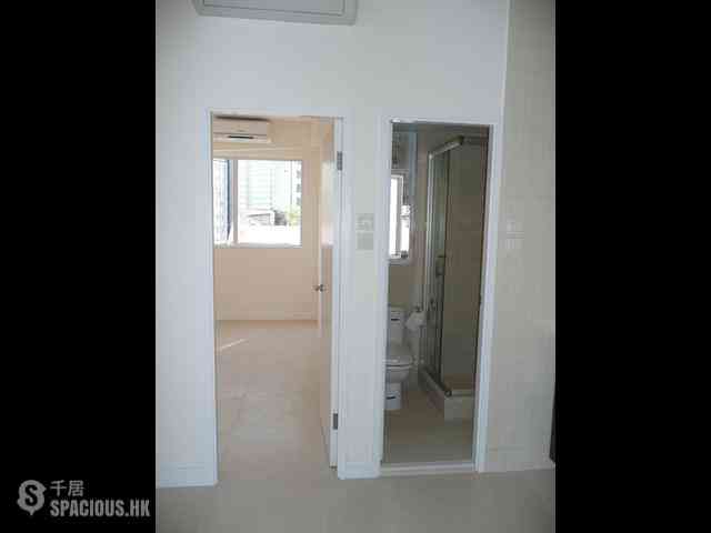 Poho - 45-47, Sai Street 05