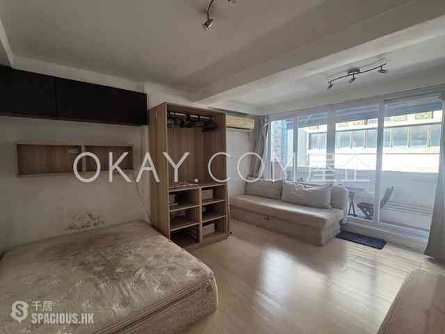 Sheung Wan - Wah Koon Building 04