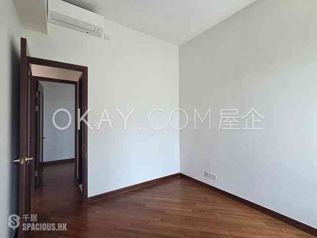Wan Chai - The Avenue Phase 2 Block 1 07
