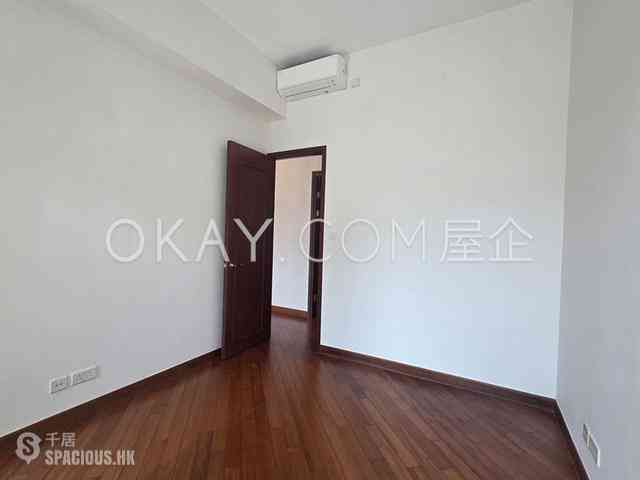 Wan Chai - The Avenue Phase 2 Block 1 08