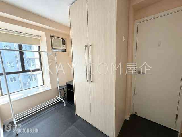 Sai Ying Pun - Smiling Court 08