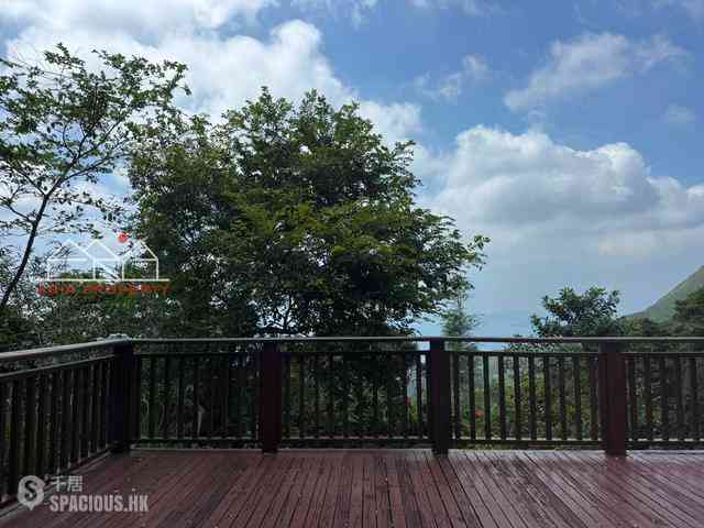 The Peak - Mount Austin Estate 01