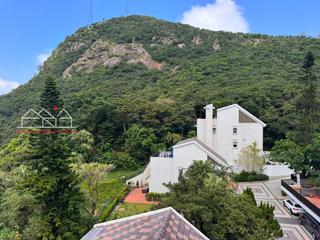 The Peak - Mount Austin Estate 06