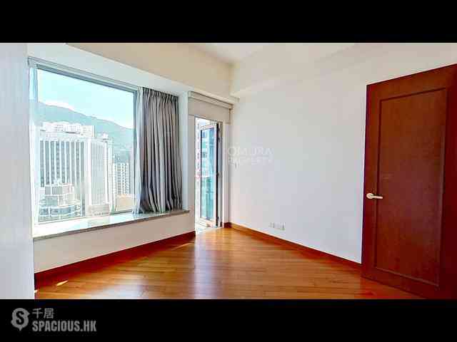 Wan Chai - The Avenue 11