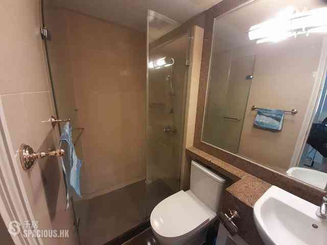 Sheung Wan - Queen's Terrace Block 1 07