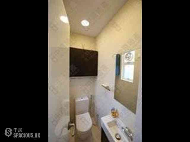 Pok Fu Lam - Baguio Villa Block 25 07