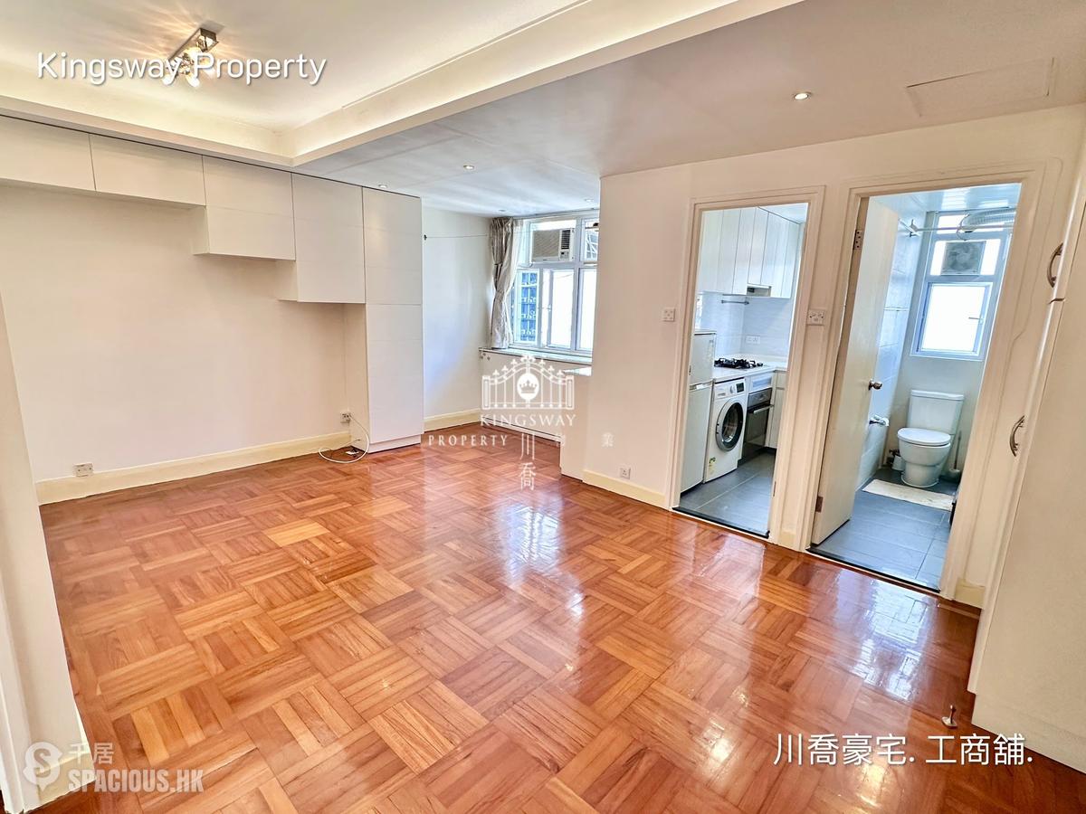 Mid Levels Central - Kings Court 01