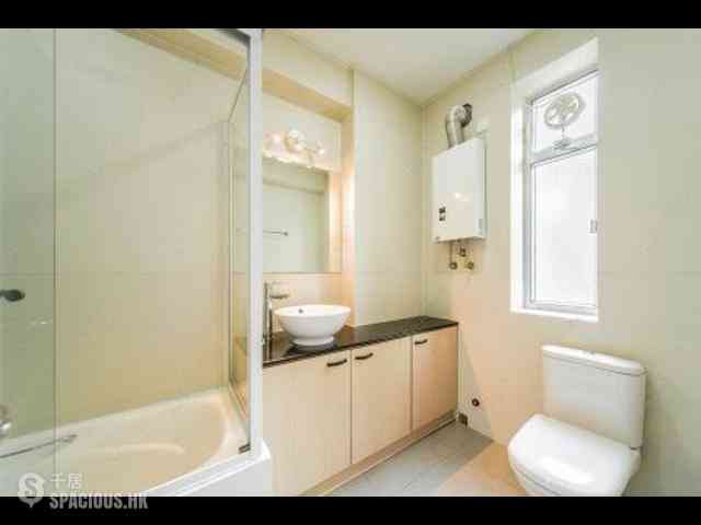 Mid Levels Central - Grosvenor House 13