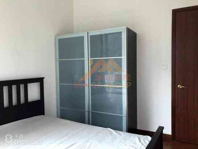 Wan Chai - The Avenue Phase 2 05