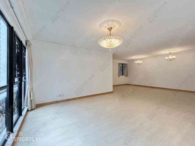 Mid Levels Central - Clovelly Court 02