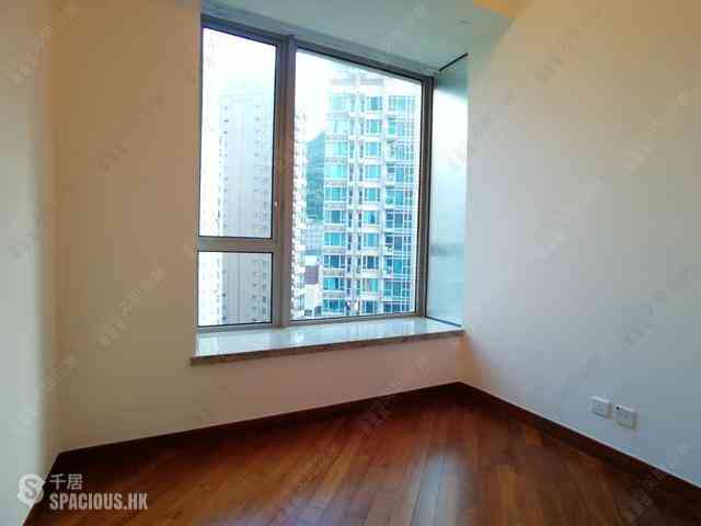 Wan Chai - The Avenue 07