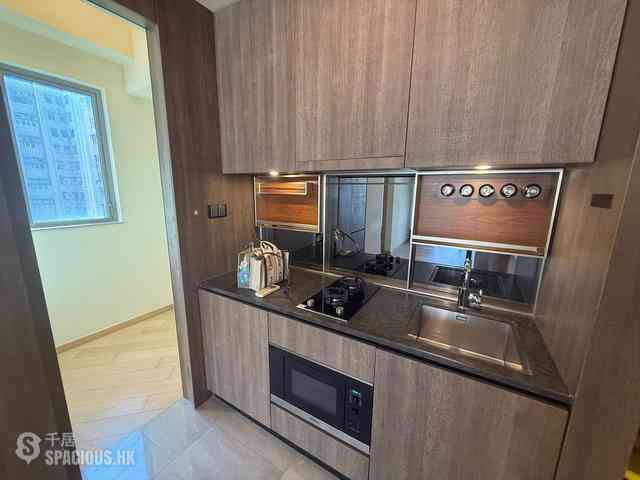 Pok Fu Lam - Novum West 04