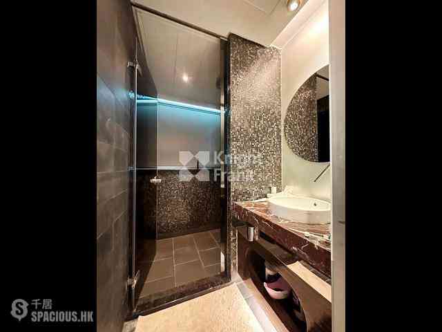 Repulse Bay - The Lily 12