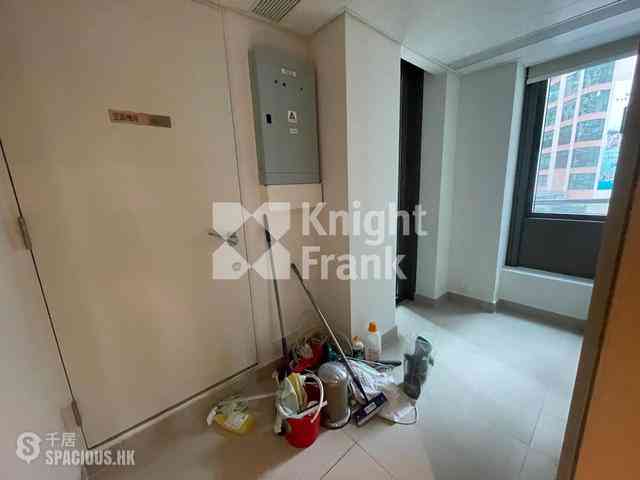Mid Levels Central - 3, MacDonnell Road 13