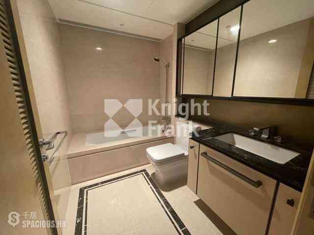Mid Levels Central - 3, MacDonnell Road 17