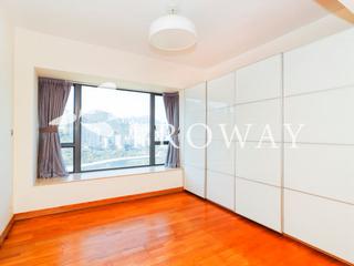 Happy Valley - Broadwood Twelve 05