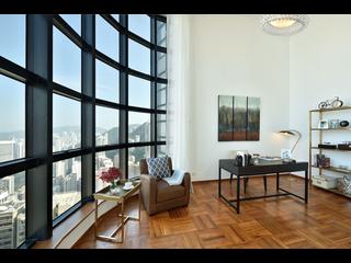 Mid Levels Central - Queen's Garden 03