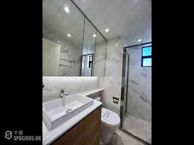 東半山 - 文苑花園大廈 03