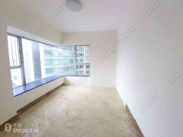 West Kowloon - The Waterfront Phase 2 Block 5 04