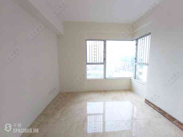 West Kowloon - The Waterfront Phase 2 Block 5 05