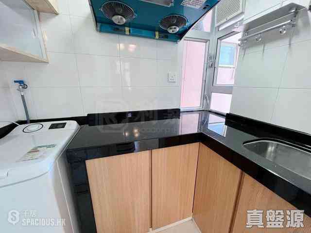 Sai Ying Pun - Cheong King Court 04