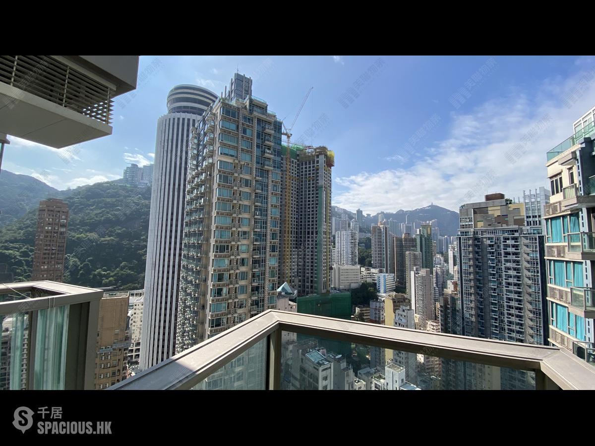 Wan Chai - The Avenue 01