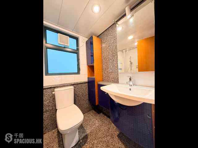 Mid Levels West - 80 Robinson Road 15
