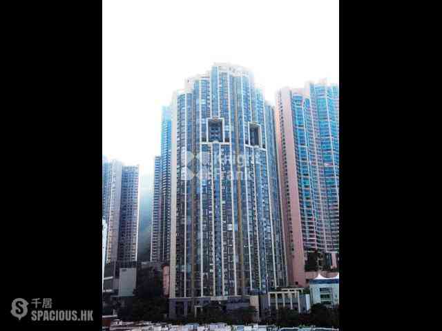 Mid Levels Central - Queen's Garden 01