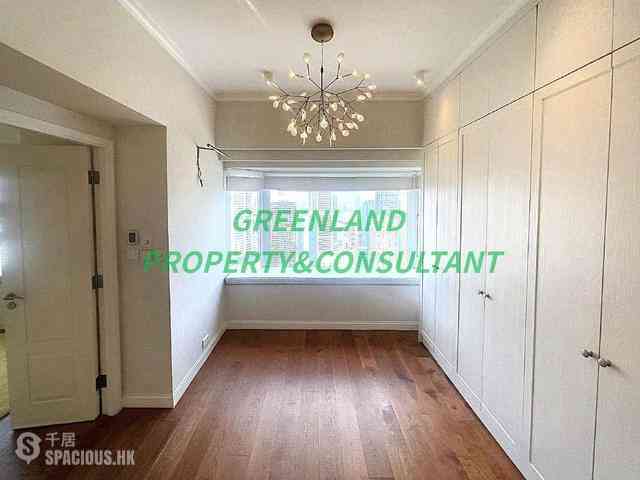 Mid Levels East - Bowen Place 05