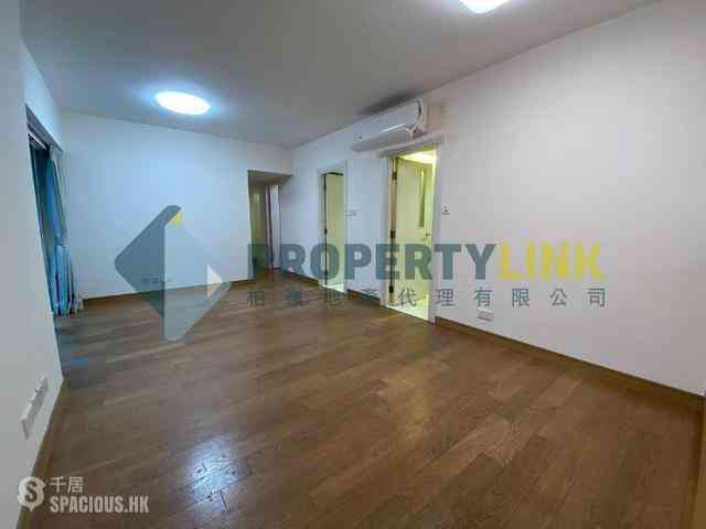 Soho - Centrestage 02