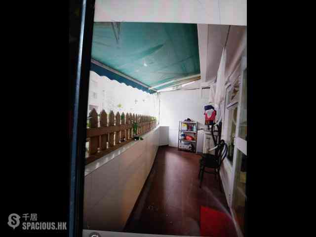 Sai Ying Pun - Kam Fung Mansion 01