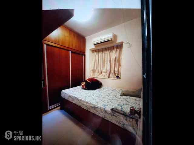 Sai Ying Pun - Kam Fung Mansion 04