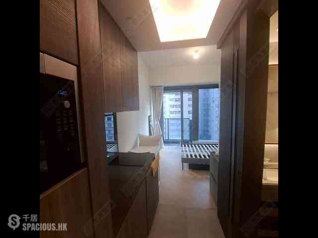 Shek Tong Tsui - Novum West 01