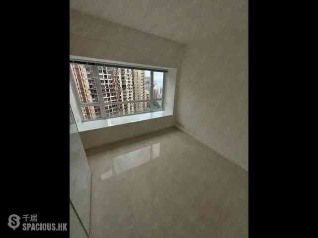 Mid Levels Central - Blessings Garden Phase I 11
