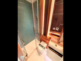 Hung Hom - Midtown South (Baker Circle One) 08