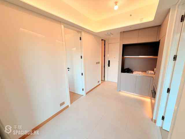 Hung Hom - Midtown South (Baker Circle One) 11