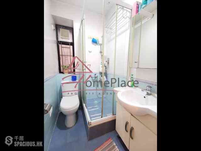 Sai Ying Pun - Kam Fung Mansion 06