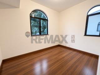 Chung Hom Kok - Casa Del Sol 05
