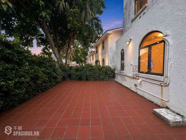 Chung Hom Kok - Casa Del Sol 12