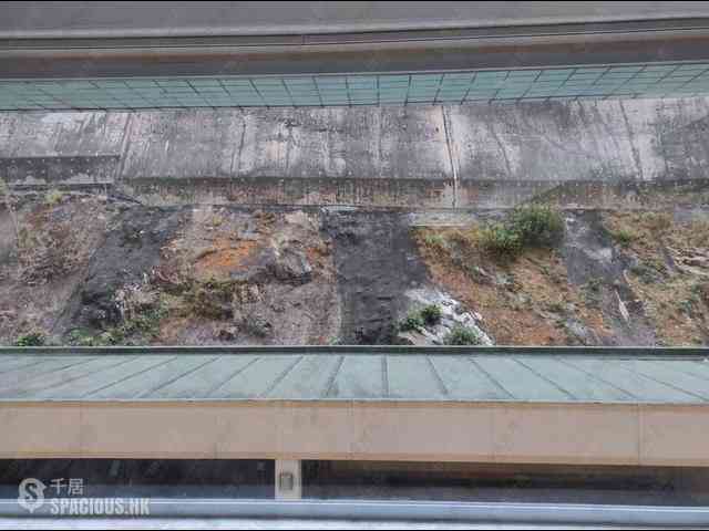 Pok Fu Lam - Baguio Villa Block 23 04