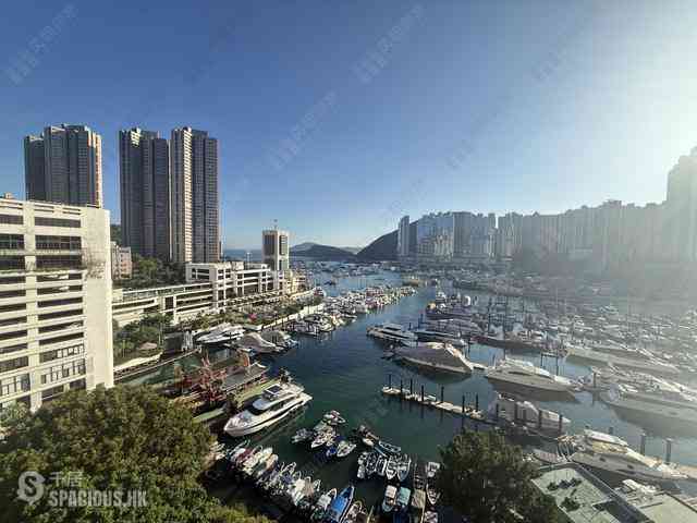 Wong Chuk Hang - Marinella Block 8 04
