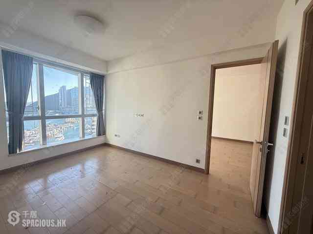 Wong Chuk Hang - Marinella Block 8 07