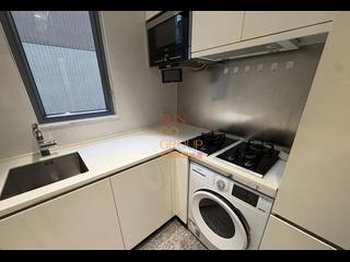 Soho - Centrepoint 09