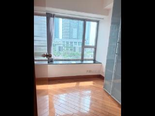 West Kowloon - Sorrento Phase 1 Block 6 06