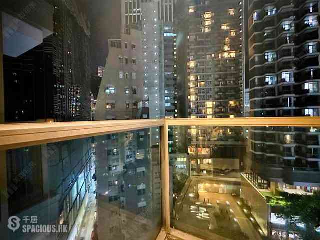 Wan Chai - The Avenue 06
