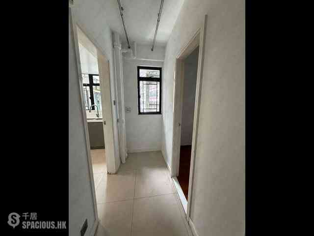 Mid Levels Central - The Grand Panorama 10