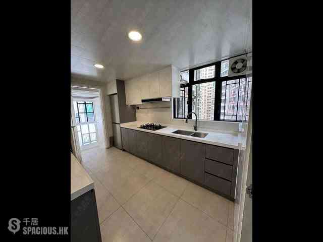 Mid Levels Central - The Grand Panorama 15