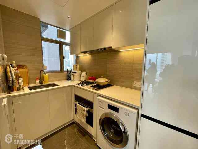 Sai Ying Pun - Island Crest 12